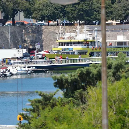 Old Town Sea View Premium Apartment Lipotica Parking Included Appartement *