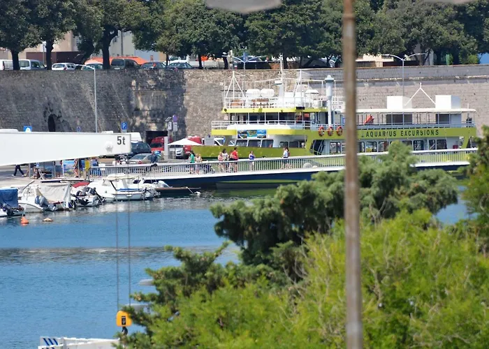 Old Town Sea View Premium Apartment Lipotica Parking Included アパート *