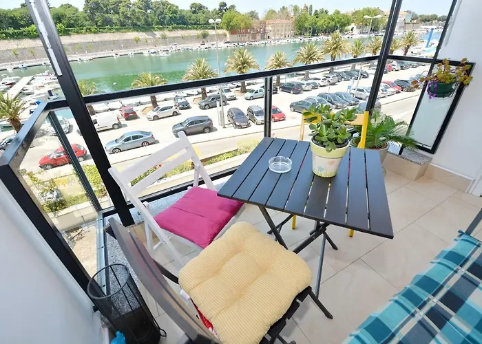 Old Town Sea View Premium Apartment Lipotica Parking Included * ザダル