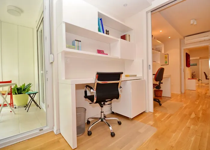 Old Town Sea View Premium Apartment Lipotica Parking Included *