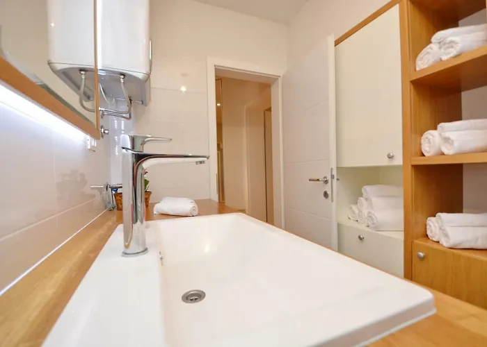 Old Town Sea View Premium Apartment Lipotica Parking Included * ザダル